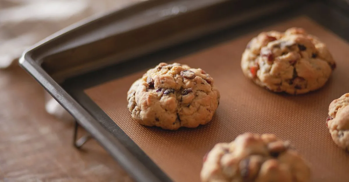 découvrez notre sélection de délicieux cookies faits maison, parfaits pour toutes les envies gourmandes. recettes faciles et rapides à préparer.