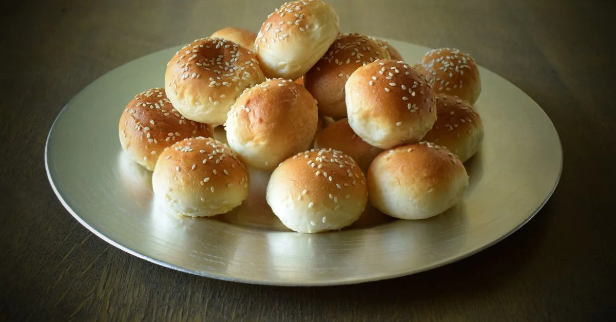 découvrez comment incorporer le miel dans la pâte à brioche pour une douceur naturelle et une texture moelleuse irrésistible.