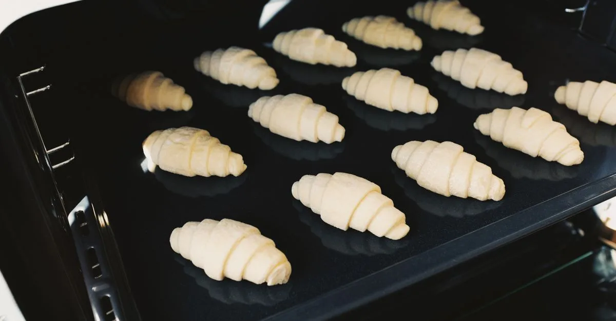 découvrez les effets de la cuisson excessive en pâtisserie, comment l'éviter et sublimer vos recettes pour un résultat parfait à chaque fois.