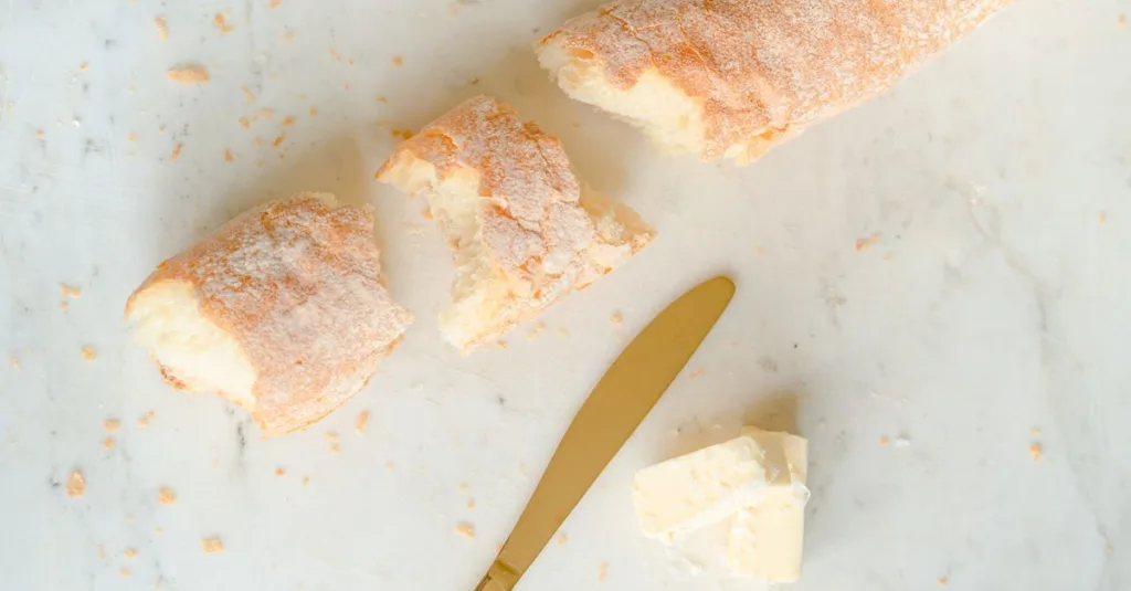 découvrez des alternatives saines et efficaces au beurre pour cuisiner et pâtisser, adaptées à tous les régimes et préférences.