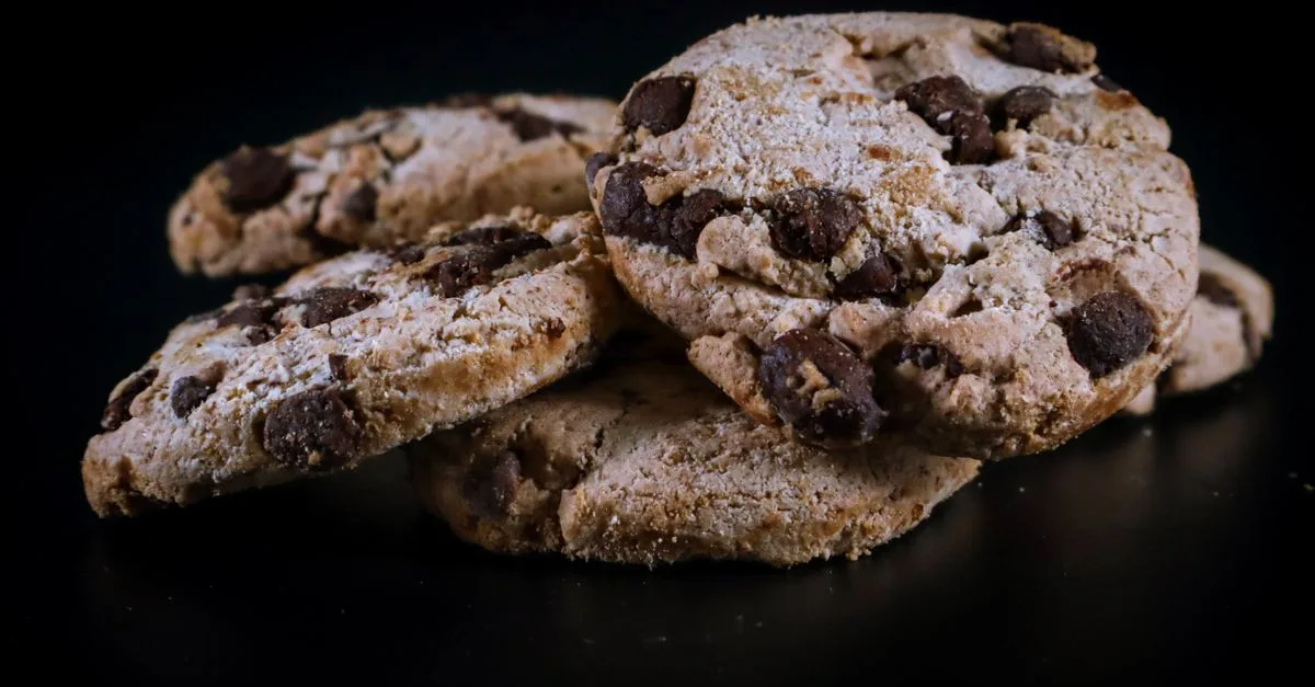 découvrez la technique du chocolate chip sinking, une astuce de pâtisserie pour incorporer parfaitement les pépites de chocolat dans vos gâteaux et muffins.