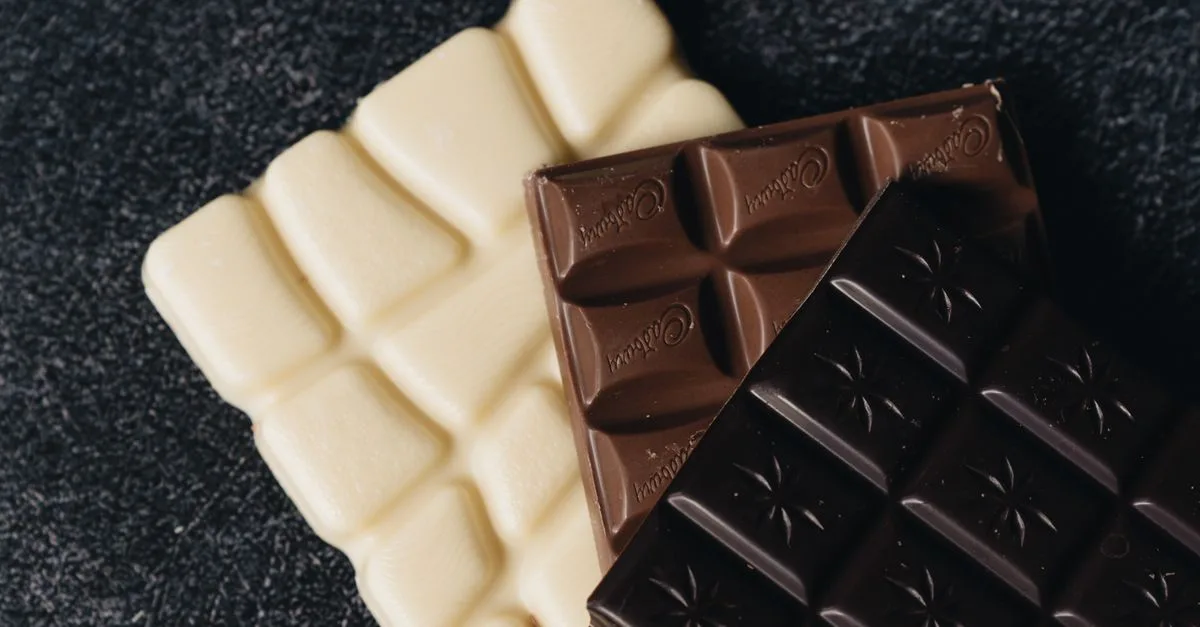 découvrez les techniques de tempérage du chocolat pour obtenir une texture brillante et un goût parfait. apprenez à maîtriser cette étape essentielle en pâtisserie.