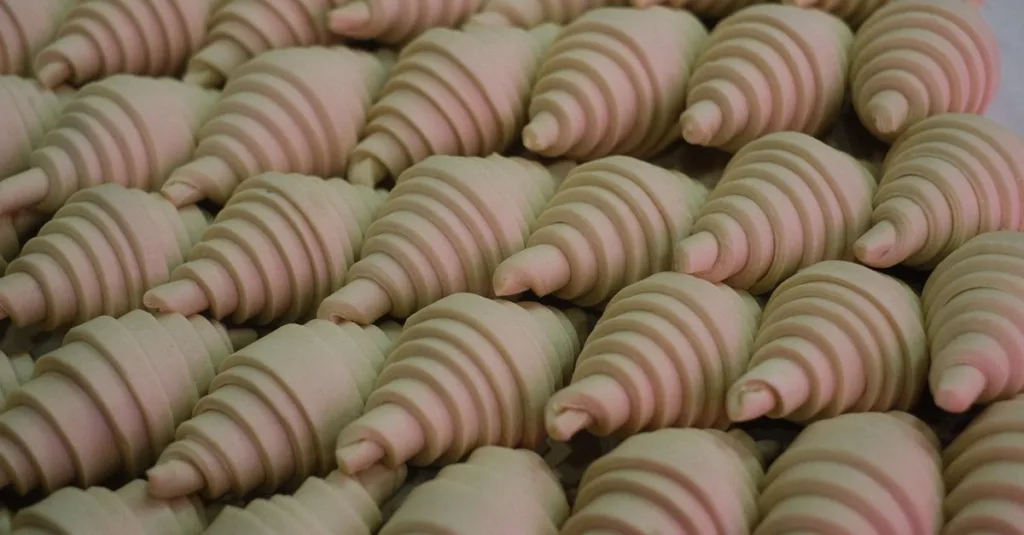 découvrez les problèmes croissants liés à croissant rising et leurs impacts actuels.